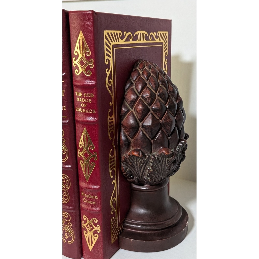 Classic Set Pineapple Bookends Stained Antique Brown Resin (2) 8 1/2" - Picture 3 of 14